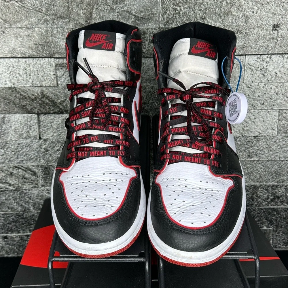 Jordan 1 Retro High Bloodline - M9.5/W11